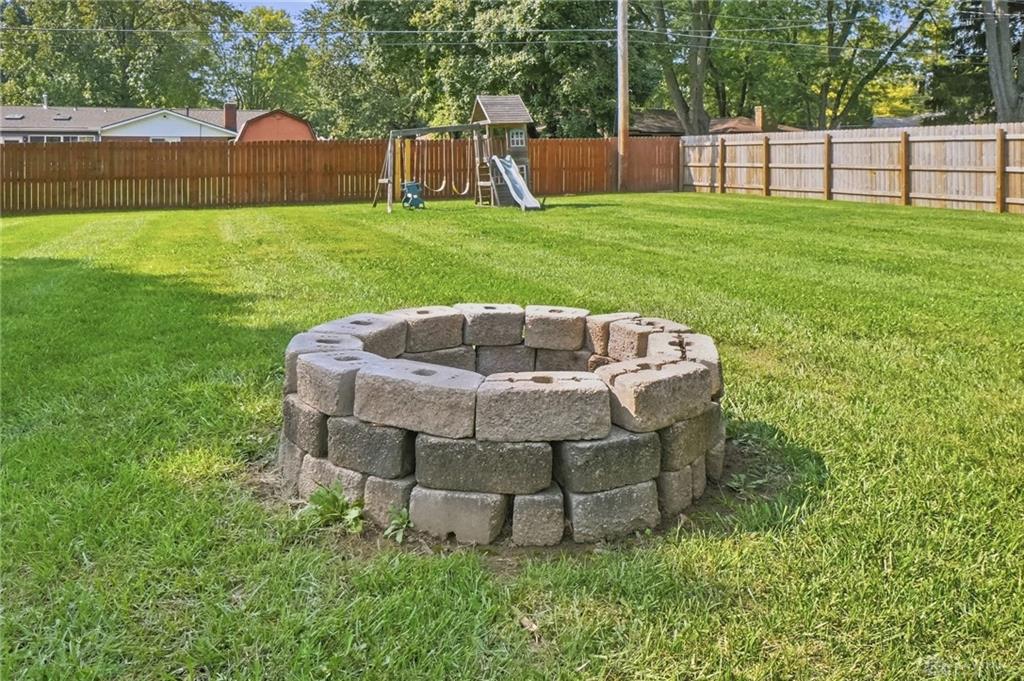 2825 Walford Property Photo 33