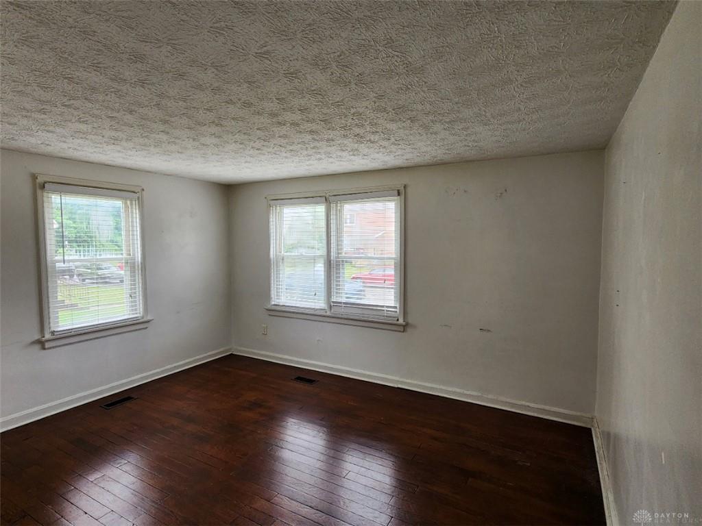 699 Smith Property Photo 3