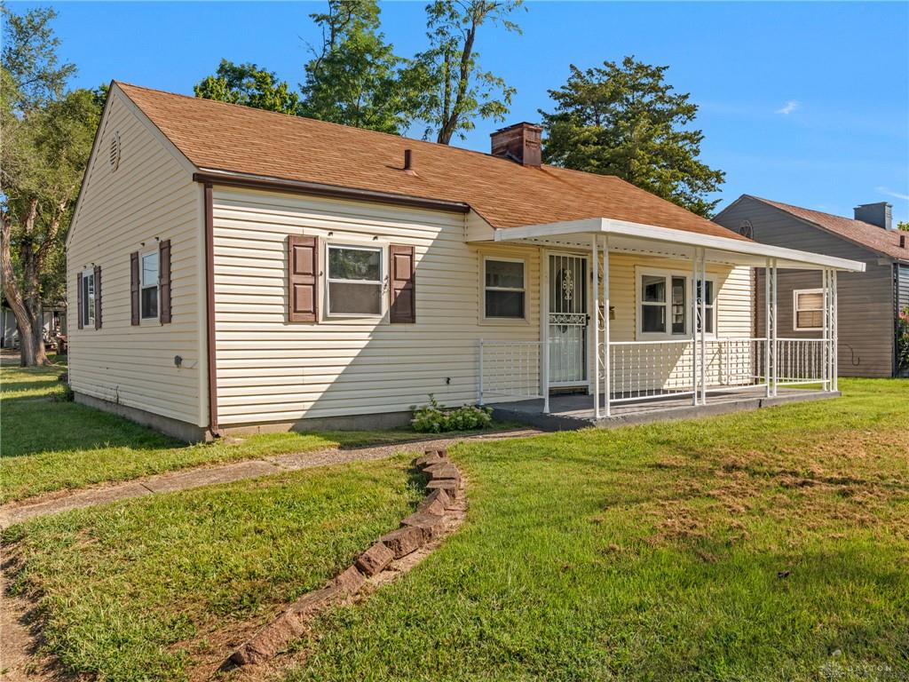 701 16th Property Photo 3