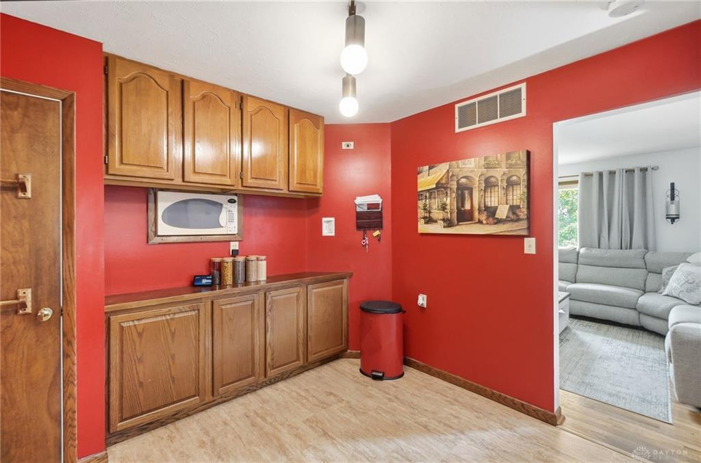 4749 Archmore Property Photo 10