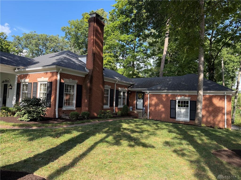 1150 Westridge Property Photo 2