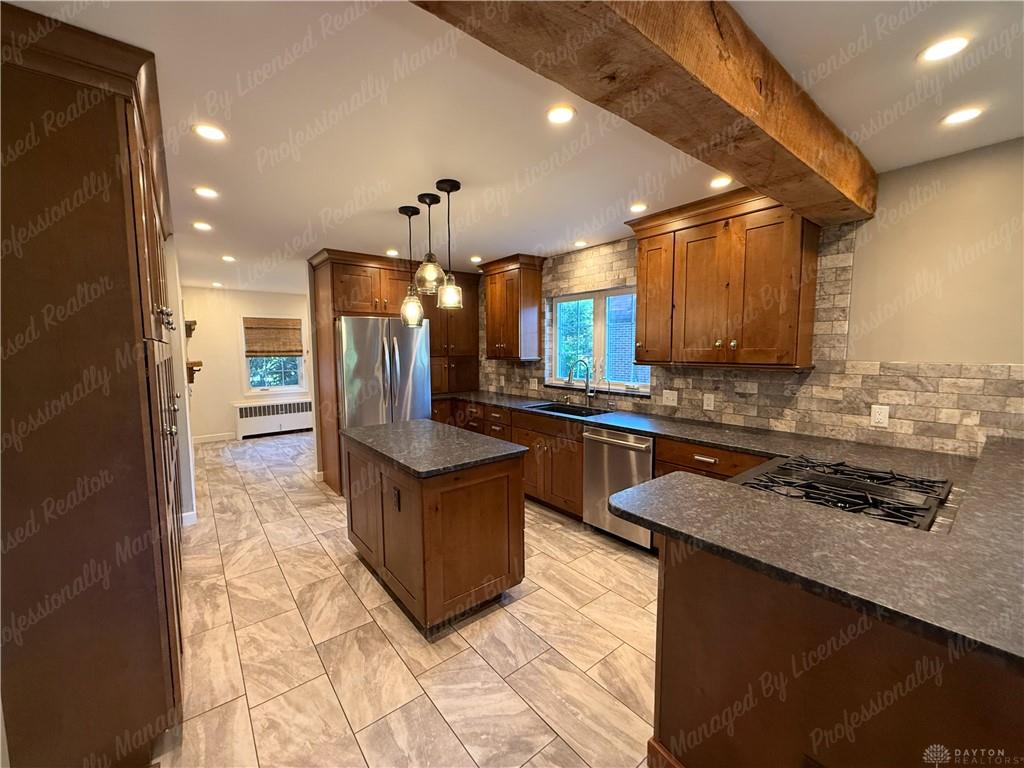 333 Thruston Property Photo 15