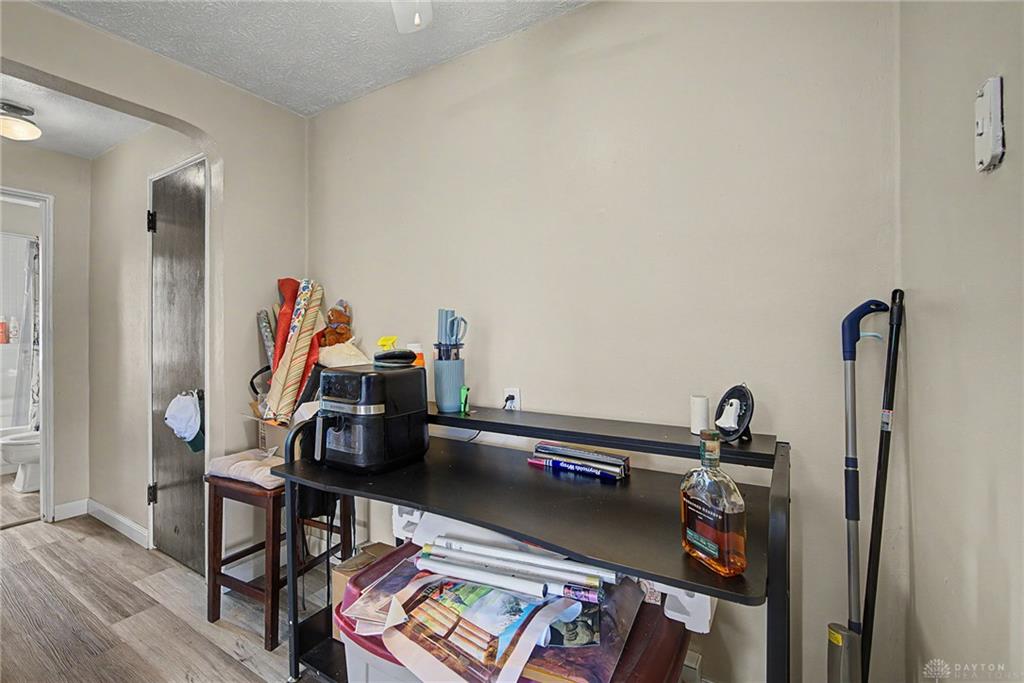 514 Wiltshire Property Photo 6