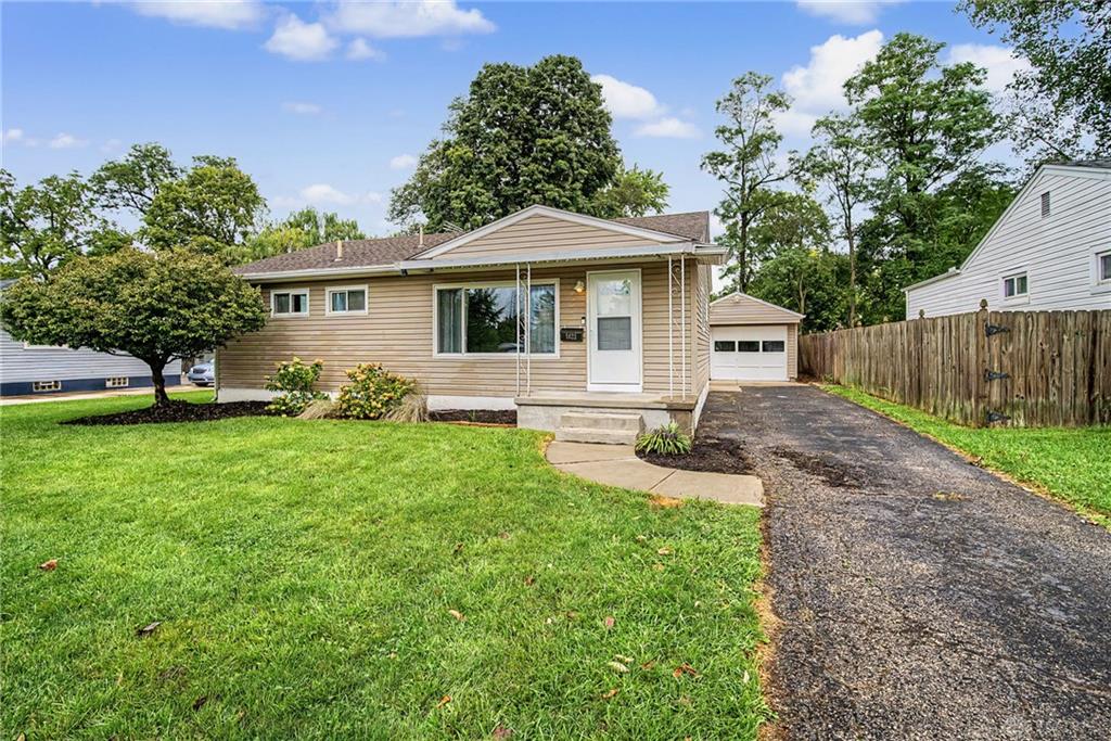 5623 Bayside