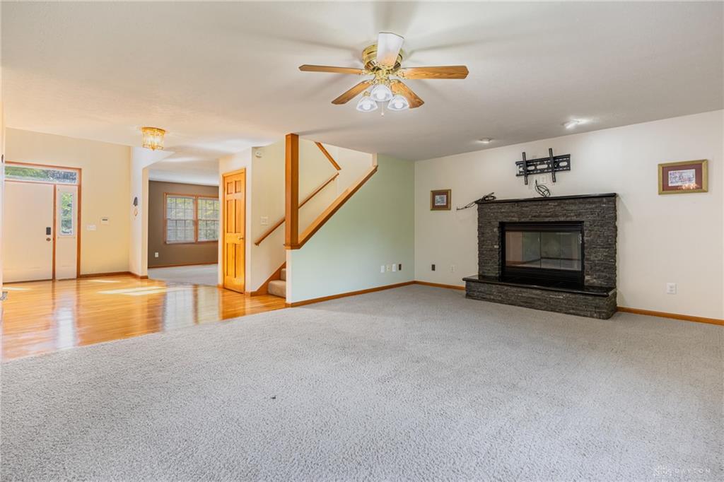 2895 Cobblestone Crossing Property Photo 5