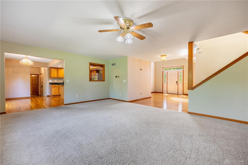 2895 Cobblestone Crossing Property Photo 7