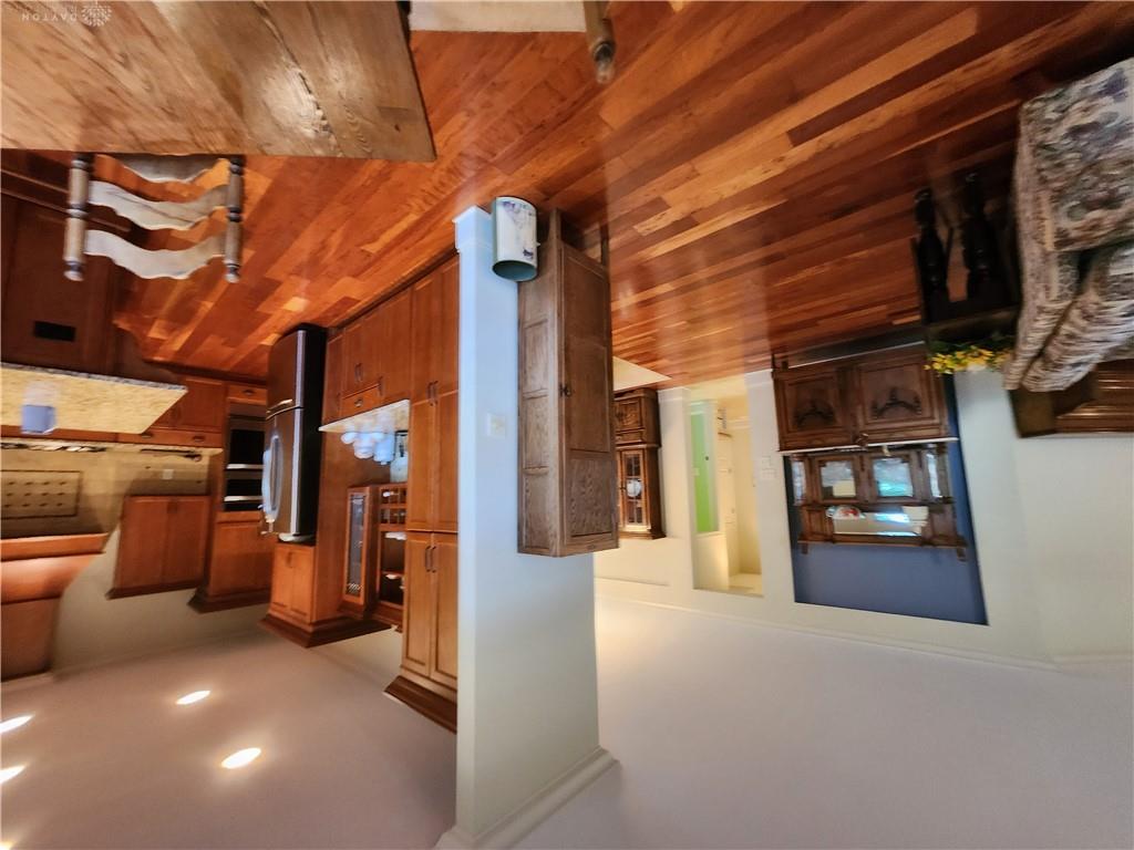 9431 Old Bridge Property Photo 4