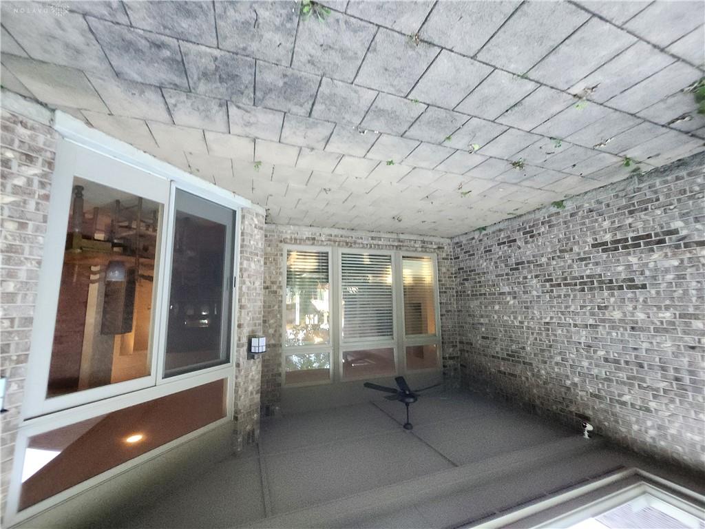 9431 Old Bridge Property Photo 16