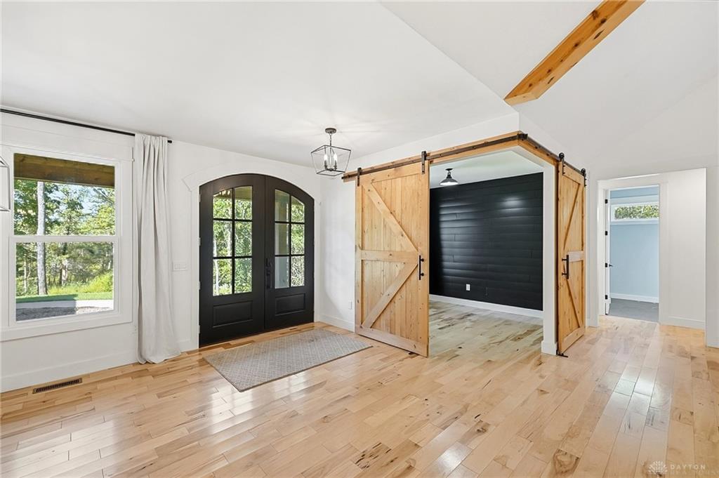 210 Blue Jay Property Photo 7