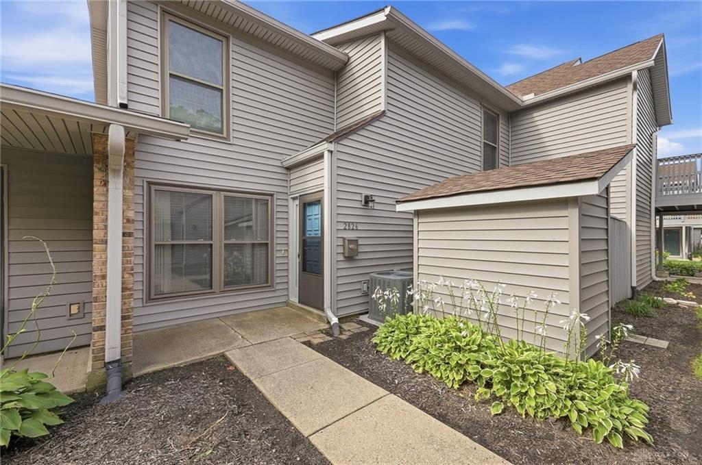 2826 Foxwood Property Photo 1