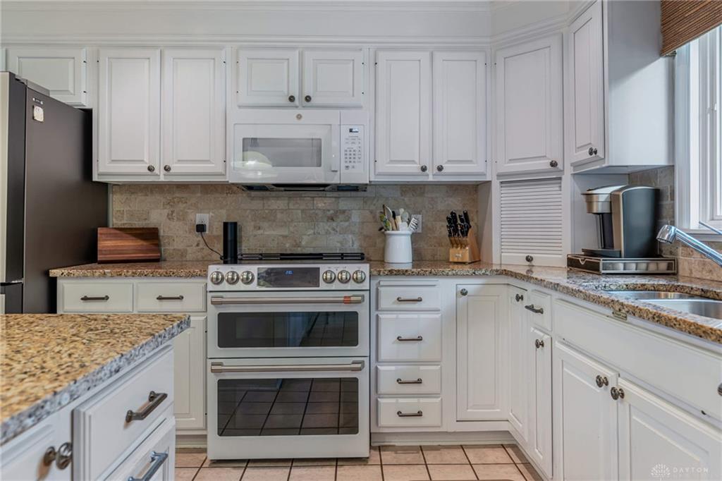 5502 Tall Trees Property Photo 15