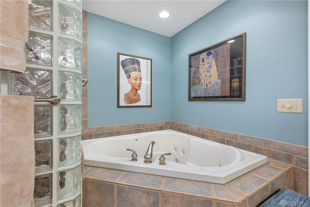 5502 Tall Trees Property Photo 30