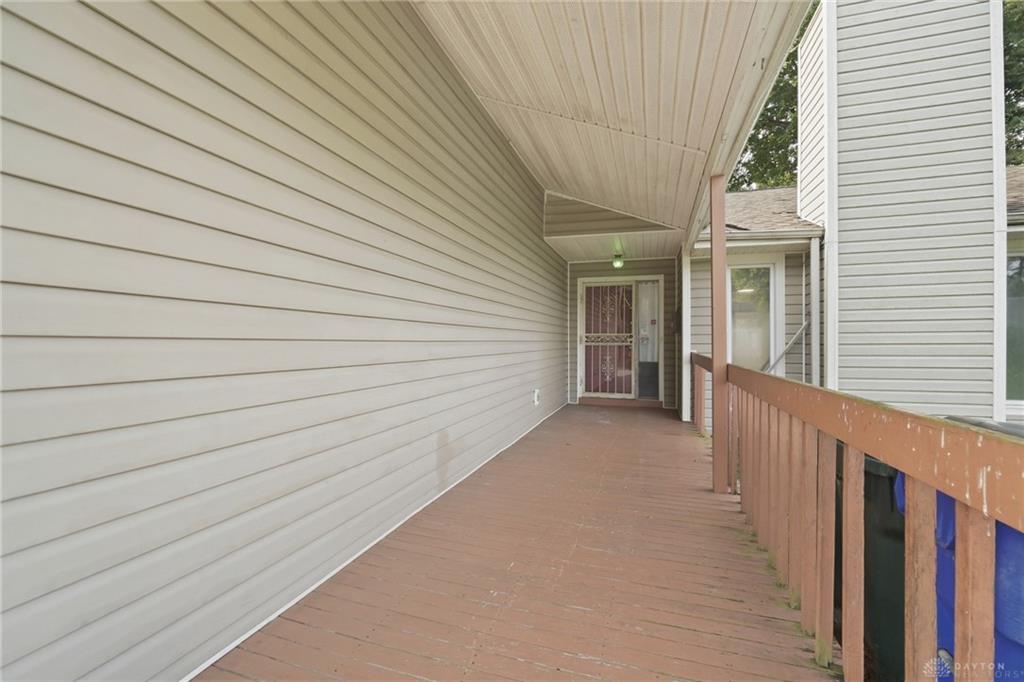 985 Saint Clair Property Photo 3