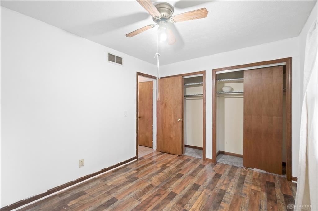 985 Saint Clair Property Photo 25