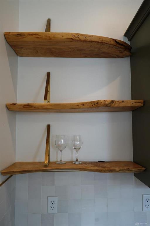 26 Short Property Photo 6
