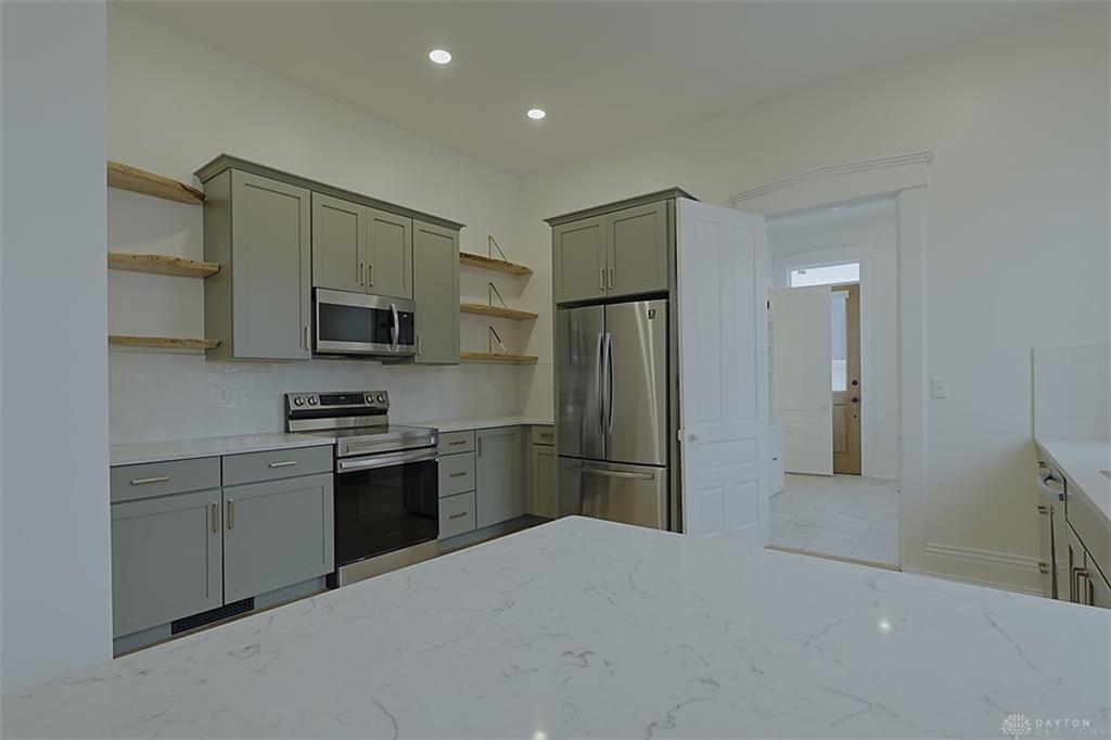 26 Short Property Photo 6