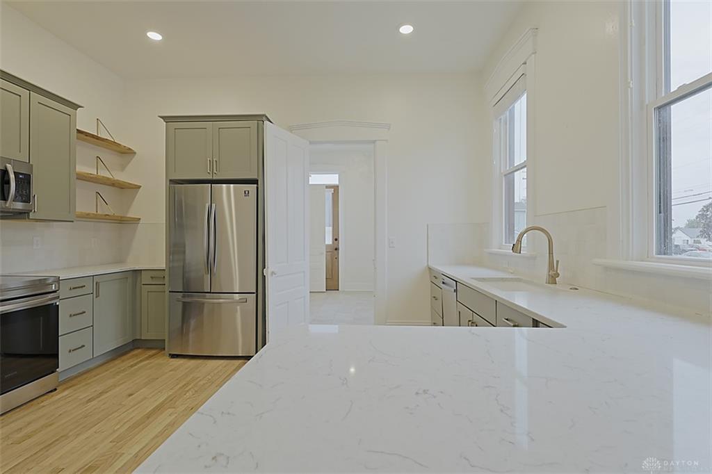 26 Short Property Photo 7