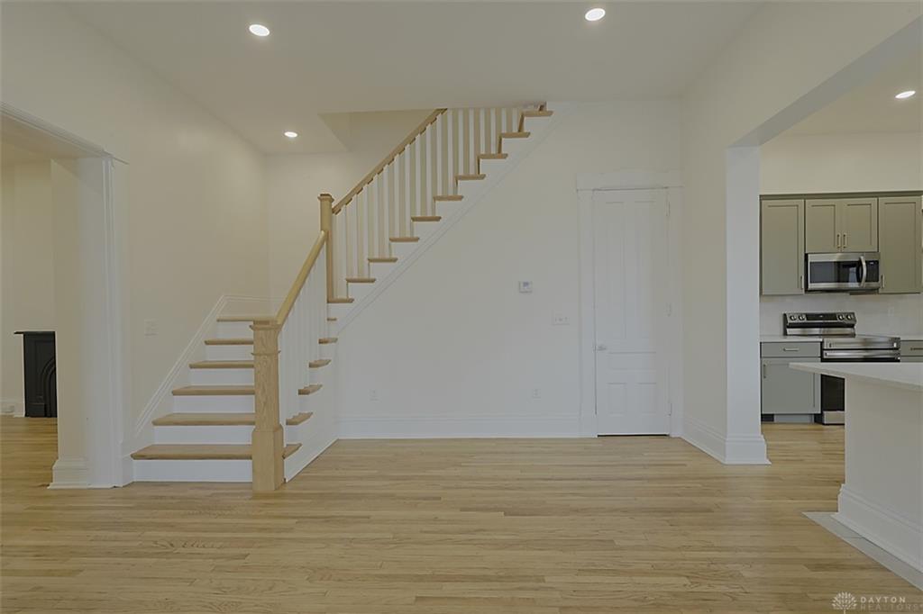 26 Short Property Photo 12