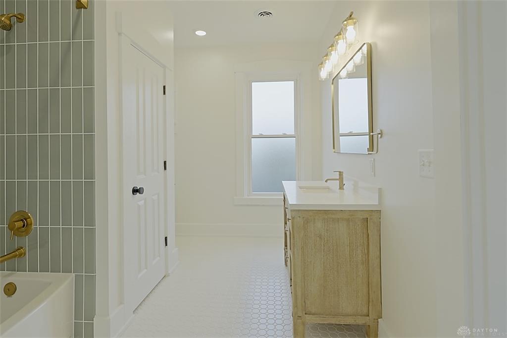 26 Short Property Photo 21