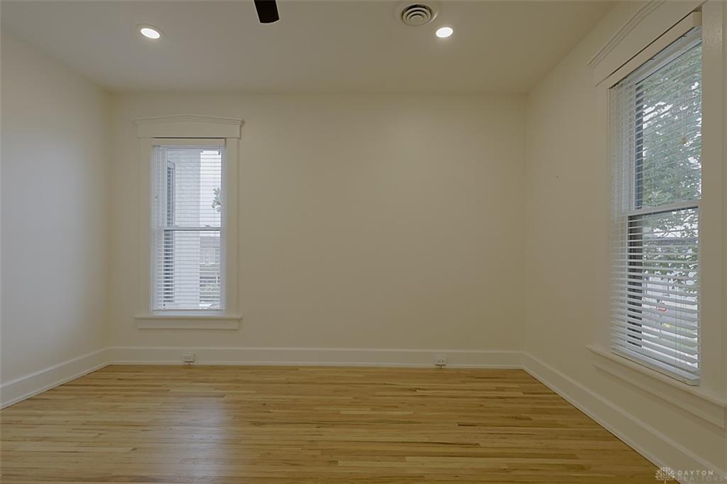 26 Short Property Photo 30