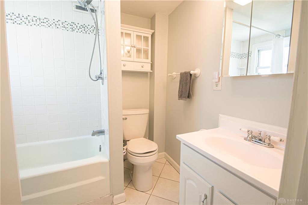 2808 Martel Property Photo 34