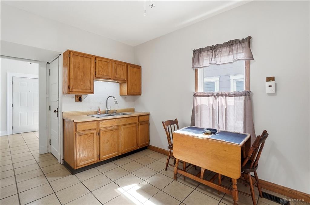 169 Alton Property Photo 12