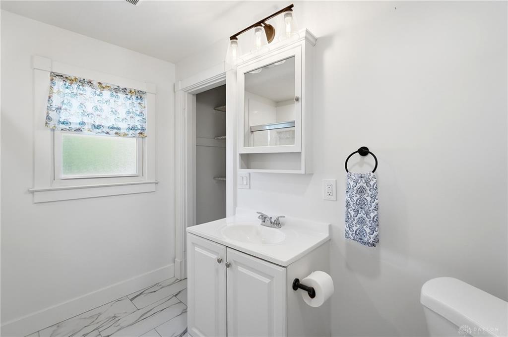 169 Alton Property Photo 21