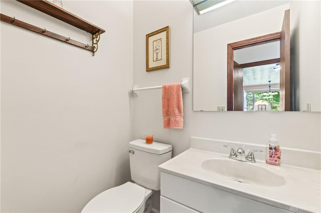 845 Burnside Property Photo 28