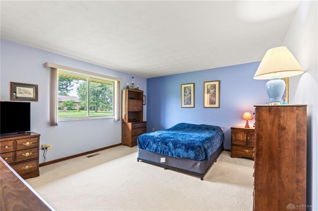 845 Burnside Property Photo 36