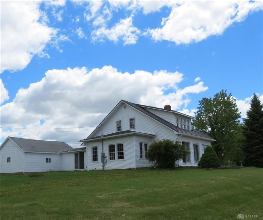 102 E Main Property Photo 2