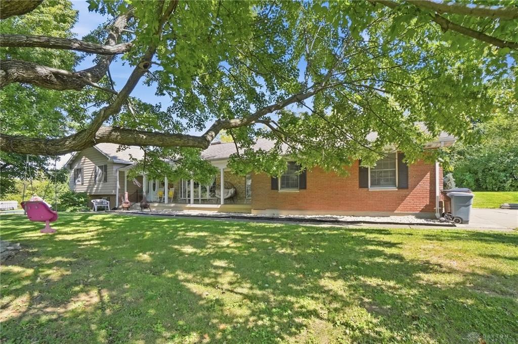 6272 Hendrickson Property Photo 2