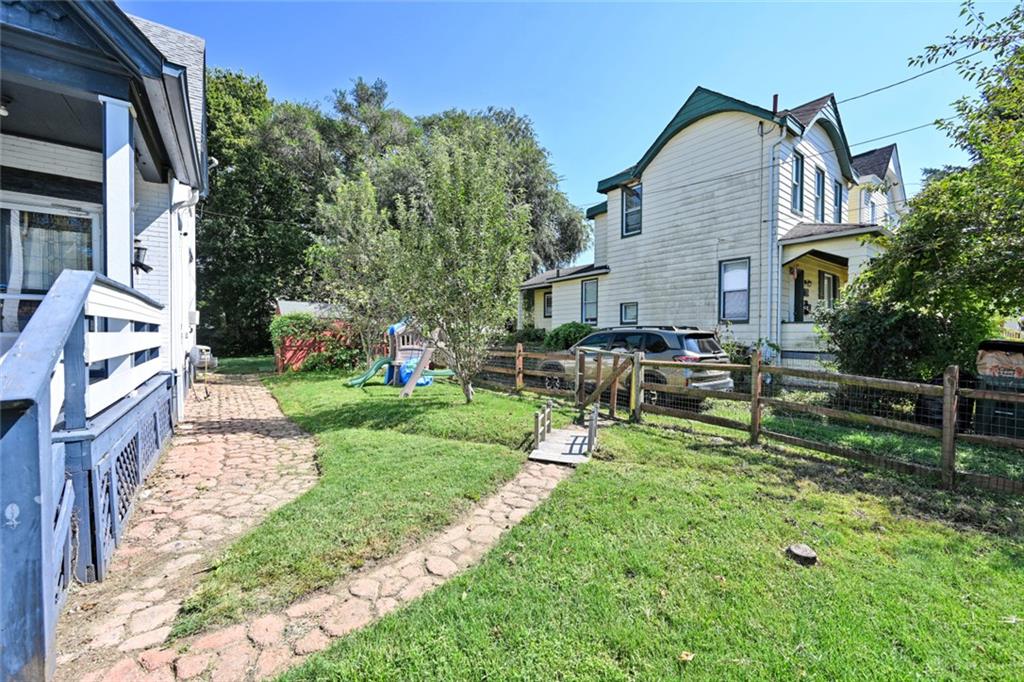 518 Linden Property Photo 46