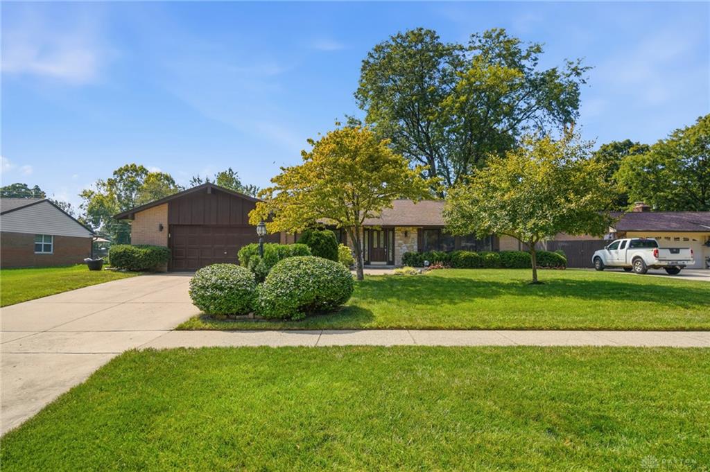 2276 E Rahn Property Photo 1