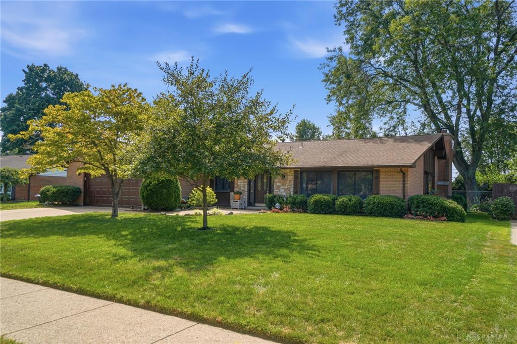 2276 E Rahn Property Photo 2
