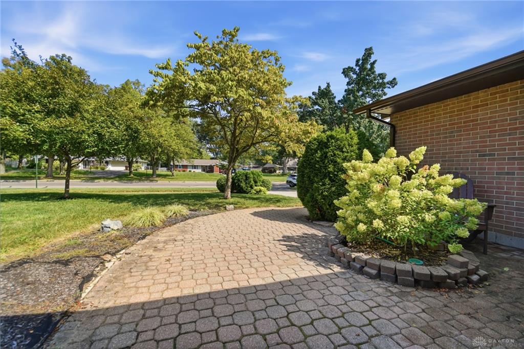2276 E Rahn Property Photo 6