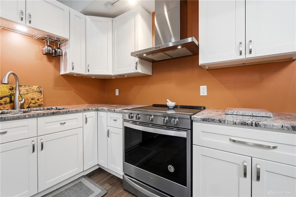 2276 E Rahn Property Photo 23