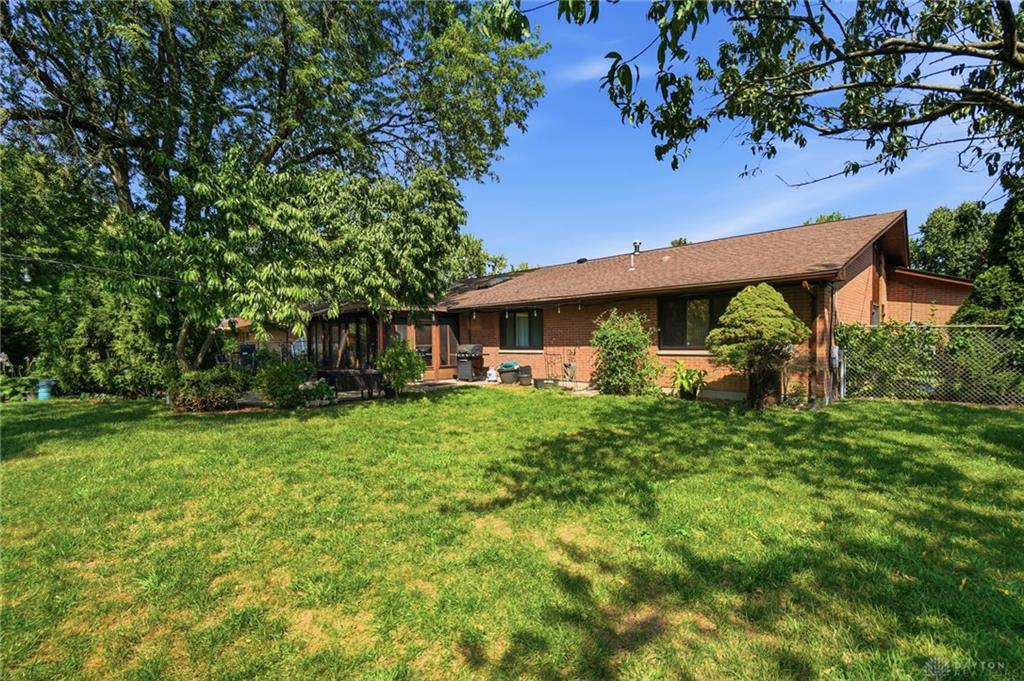 2276 E Rahn Property Photo 43