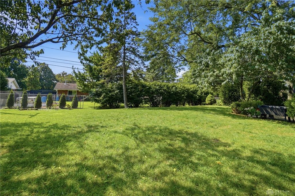 2276 E Rahn Property Photo 44