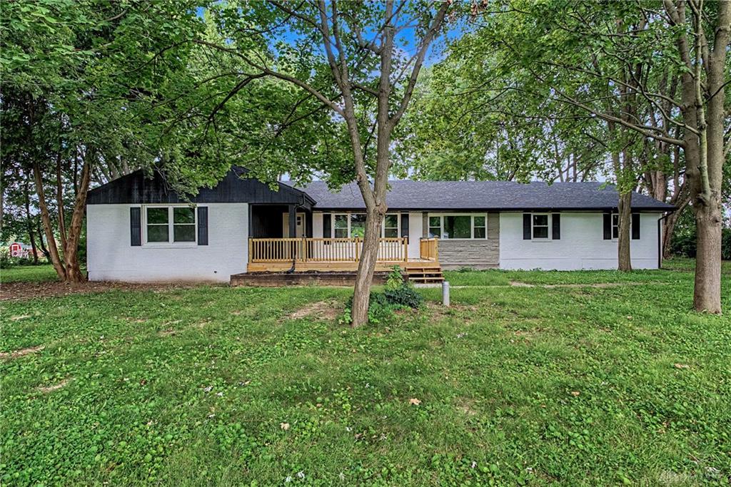 7865 Newbury Property Photo 1