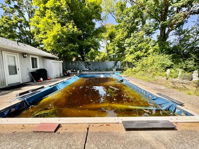 349 Heikes Property Photo 8