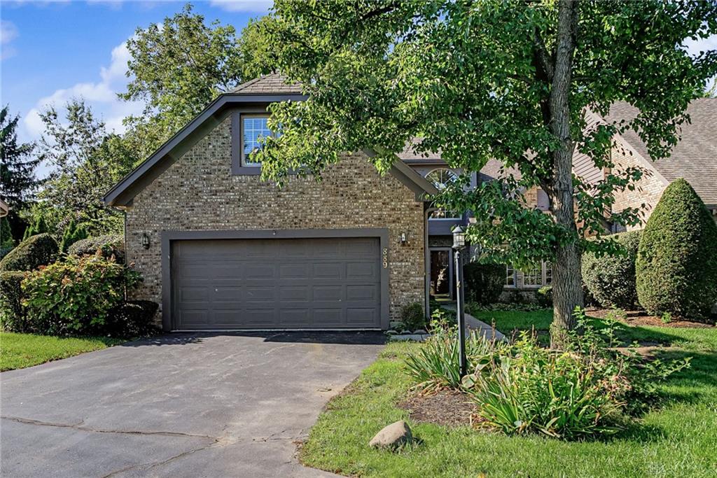 889 Timberlake Property Photo 4