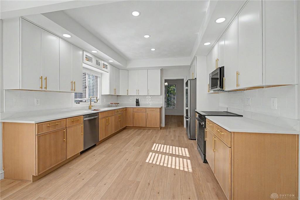 889 Timberlake Property Photo 28