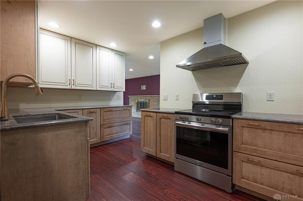 1100 Donson Property Photo 9