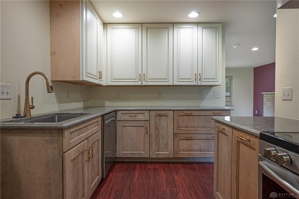 1100 Donson Property Photo 10