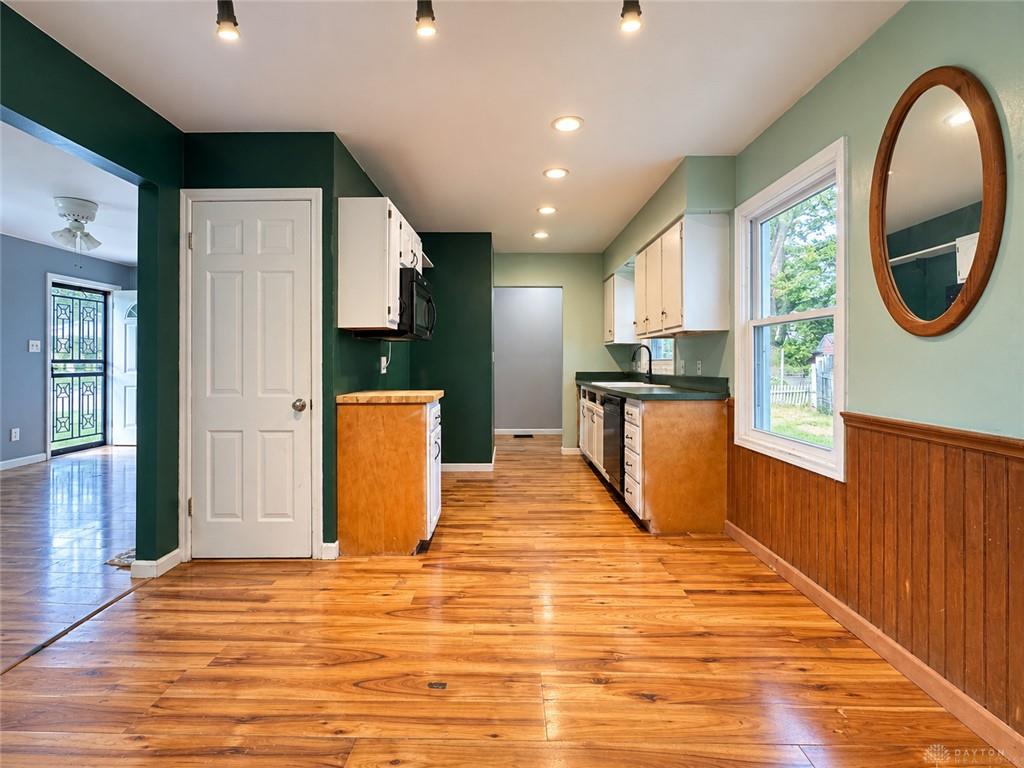4 Richmond Property Photo 10