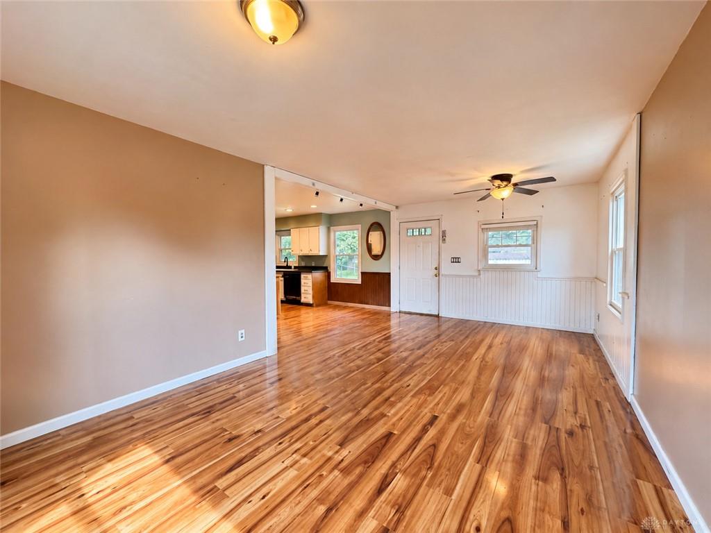 4 Richmond Property Photo 26