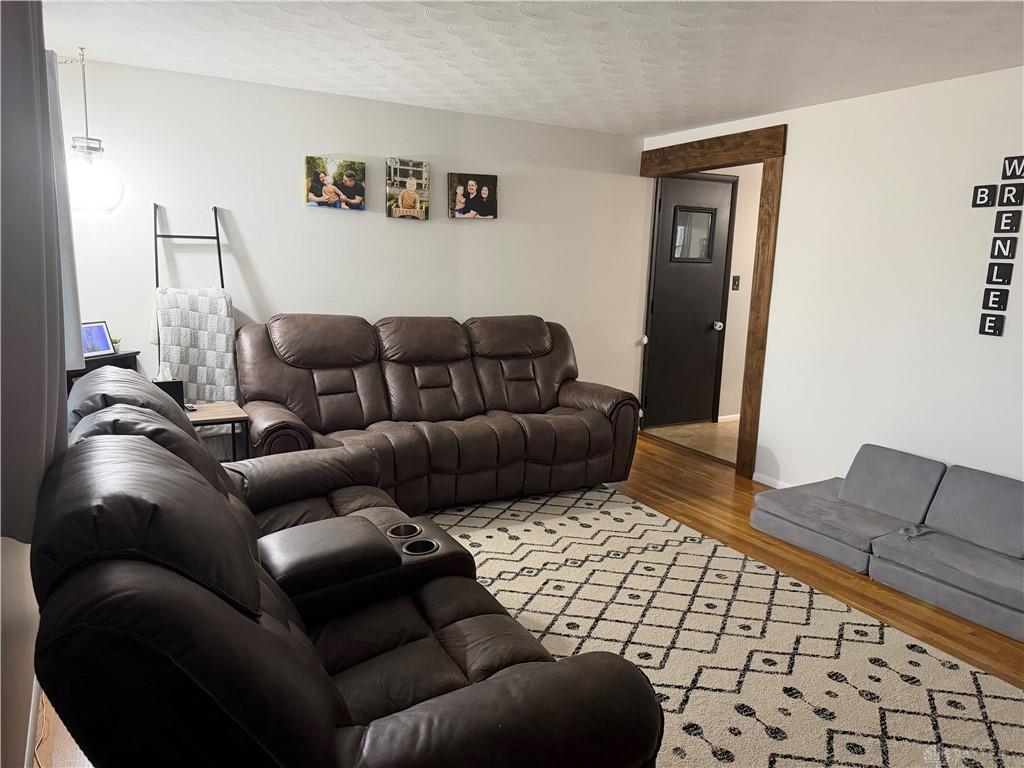 101 Larrel Property Photo 4