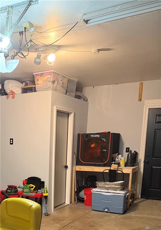 101 Larrel Property Photo 28