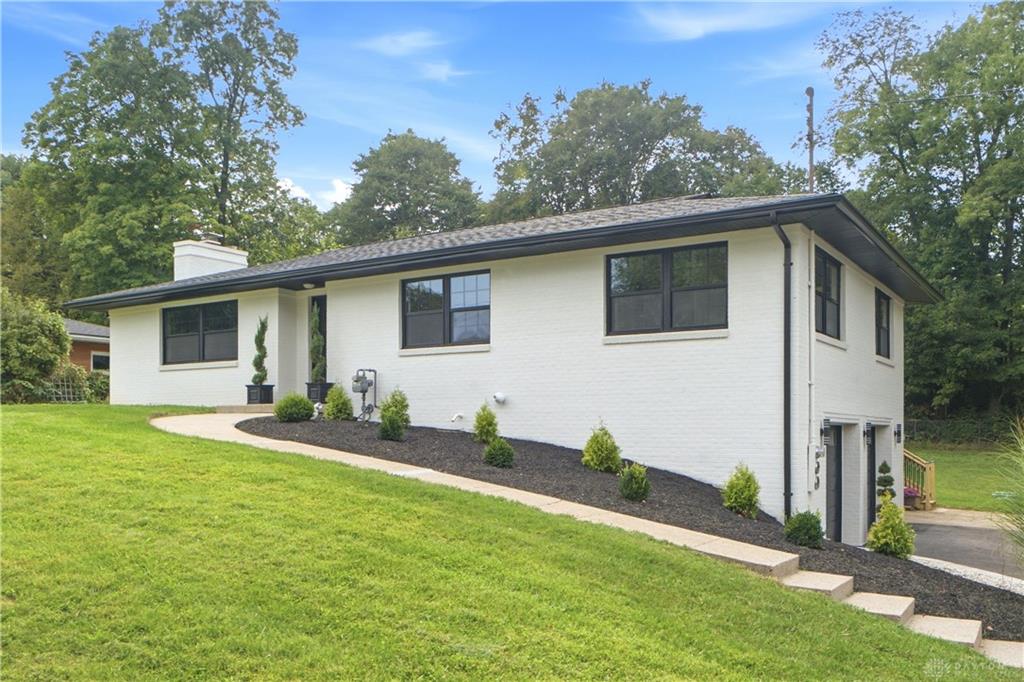 1231 White Oak Property Photo 1