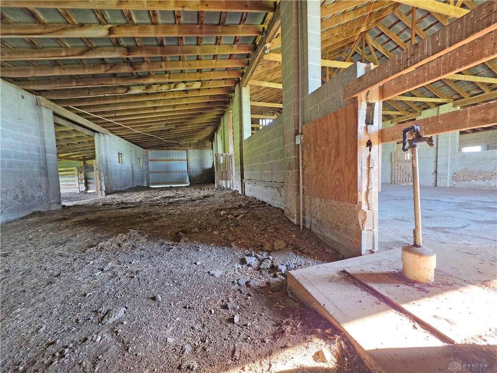 7001 Neil Property Photo 26